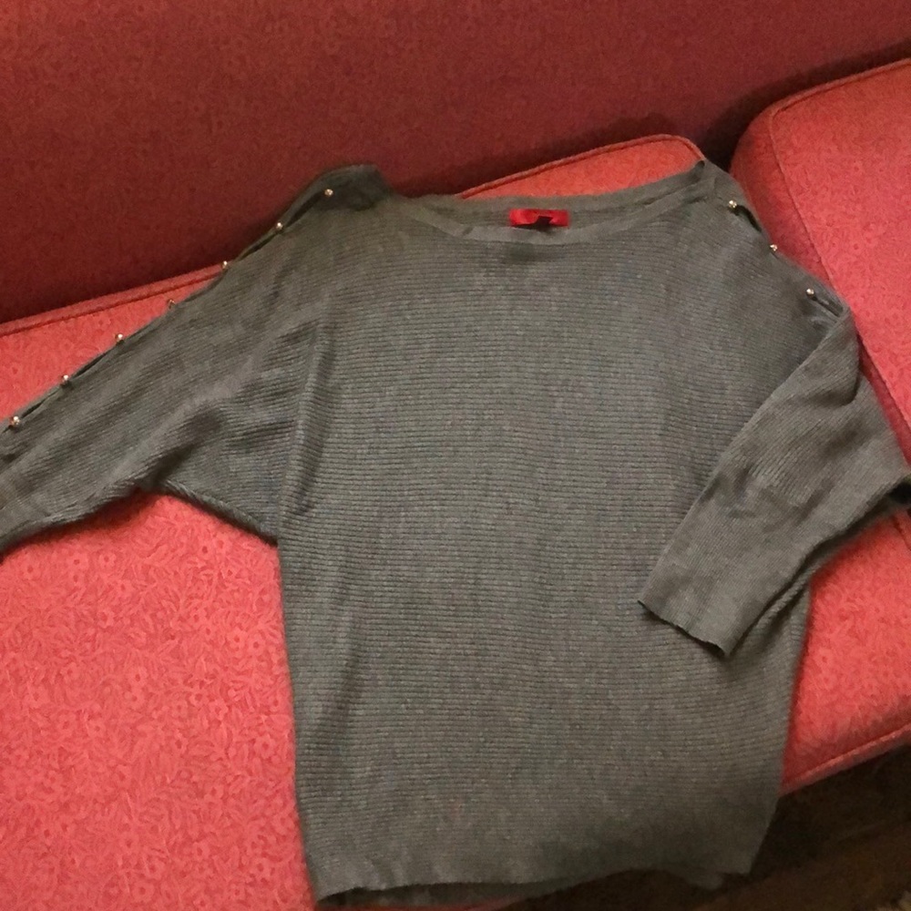 Grey sweater with sleeve detail